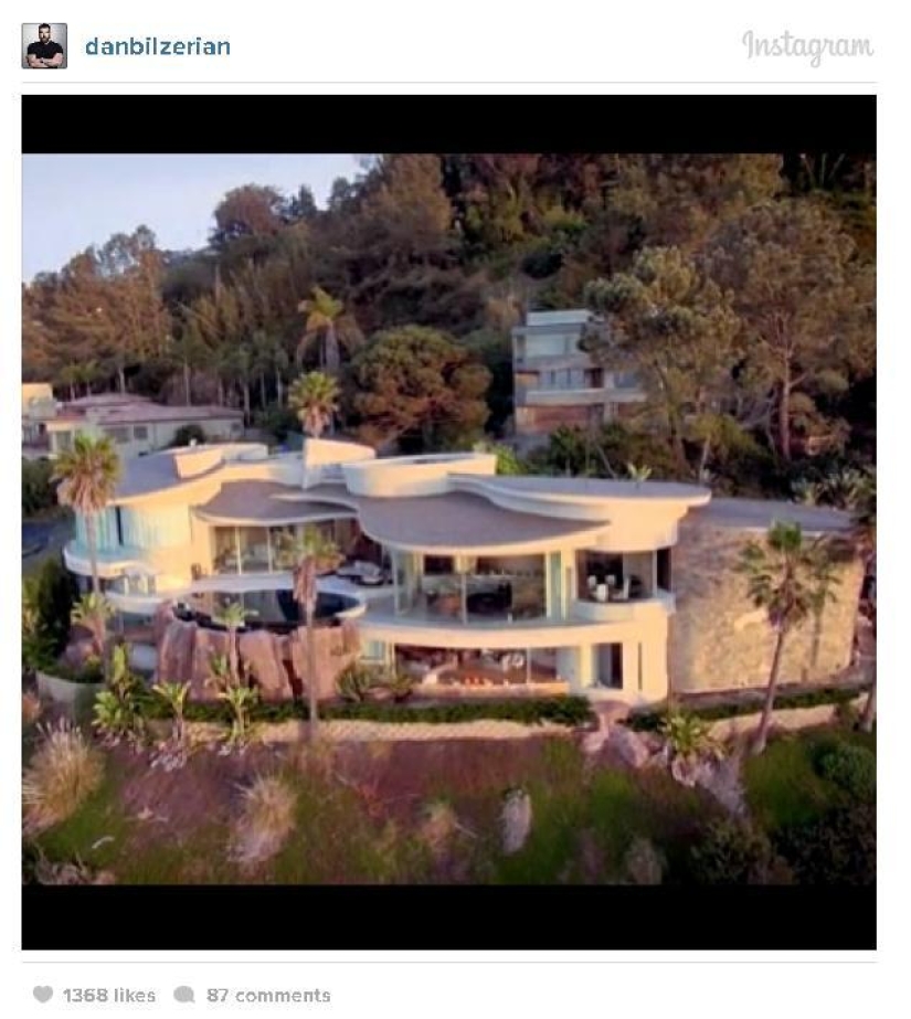 La vida de un playboy, millonario y estrella del póquer en Instagram