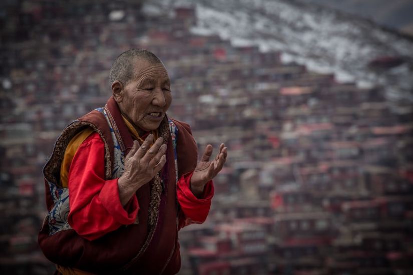 Larung Gar: 40 mil budistas a gran altura