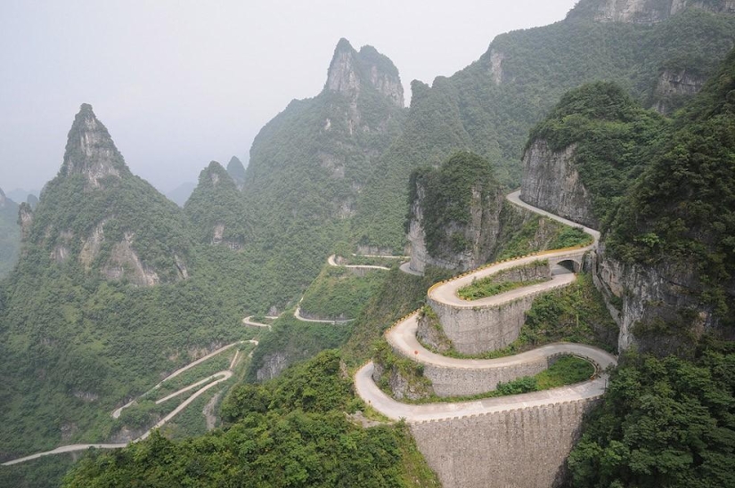 Las 20 carreteras más pintorescas y arriesgadas para los amantes de la aventura