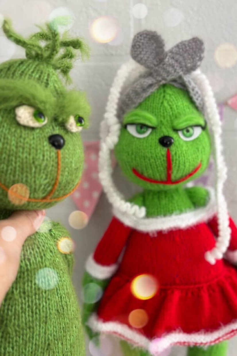 Las fiestas llegan con magia: muñecos tejidos con temas navideños