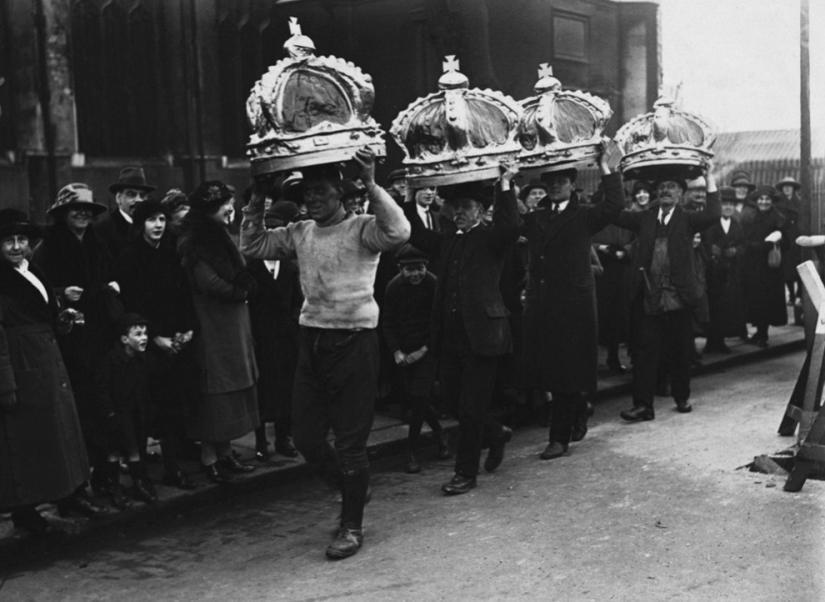 Las fotos más brillantes de las bodas reales británicas Las fotos más brillantes de las bodas reales británicas