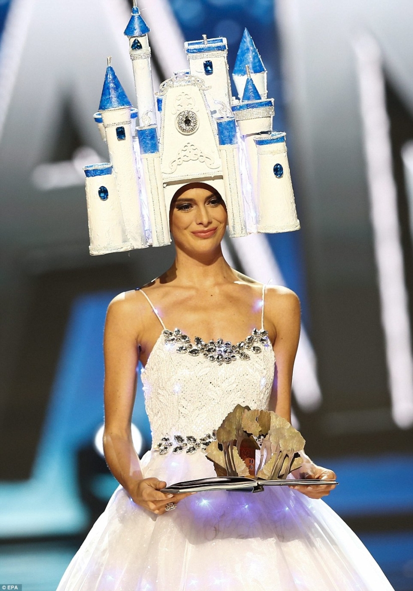 Las participantes del certamen Miss Universo 2016 mostraron sus versiones de trajes nacionales