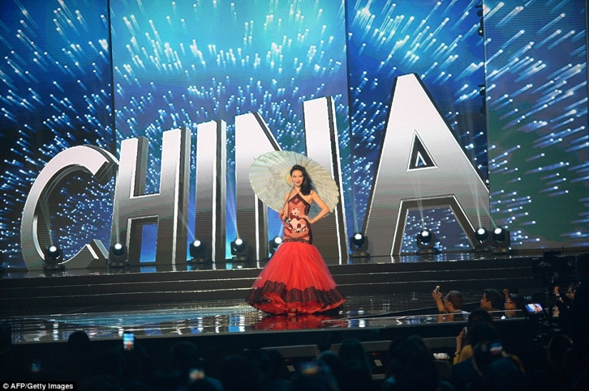 Las participantes del certamen Miss Universo 2016 mostraron sus versiones de trajes nacionales