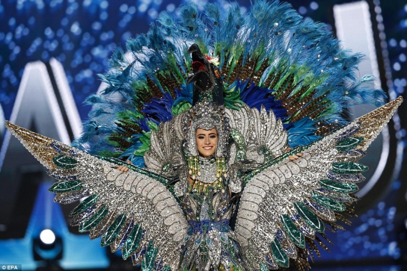 Las participantes del certamen Miss Universo 2016 mostraron sus versiones de trajes nacionales