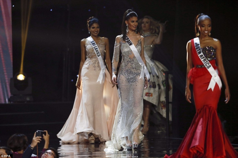Las participantes del certamen Miss Universo 2016 mostraron sus versiones de trajes nacionales