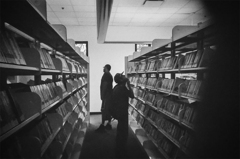 Las personas sin hogar recibieron 100 cámaras para tomar fotografías de sus vidas Las personas sin hogar recibieron 100 cámaras para tomar fotografías de sus vidas