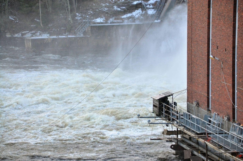 Launch of a hydraulic unit at the Lesogorskaya HPP
