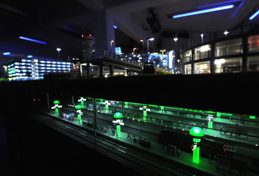 Let's take off! The largest airport model in the world Let's take off! The largest airport model in the world