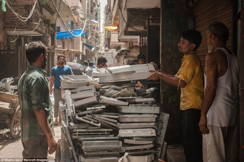 Life in the Indian cemetery of computers