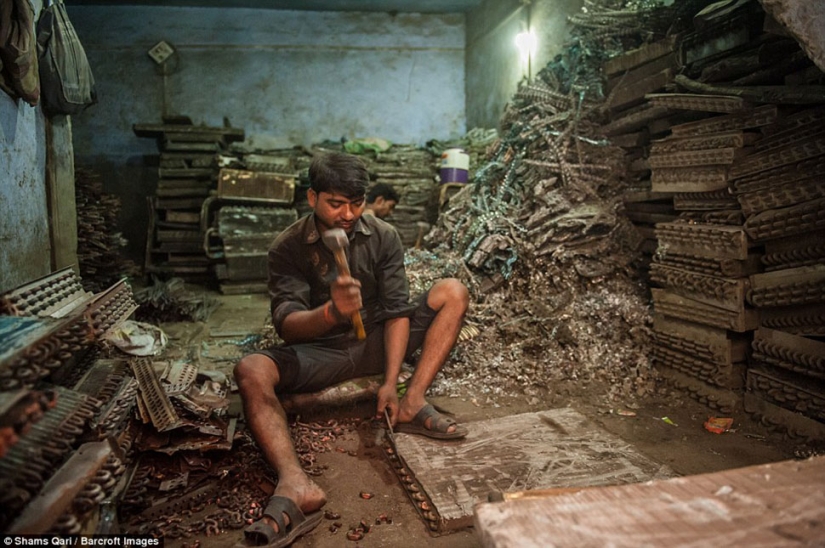 Life in the Indian cemetery of computers
