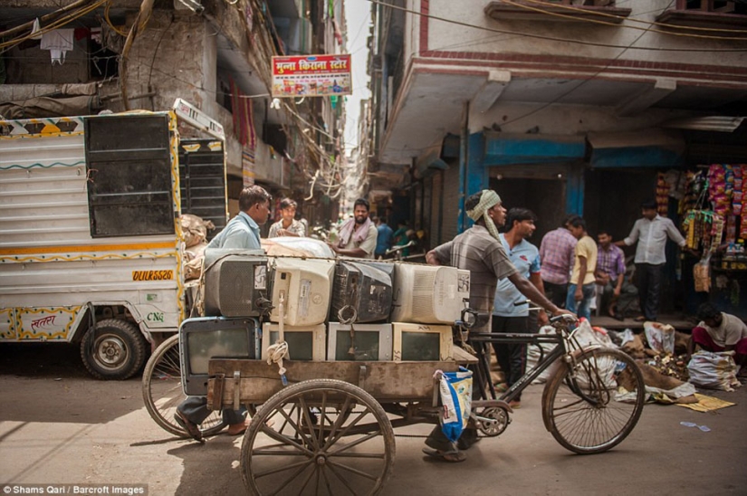 Life in the Indian cemetery of computers