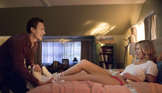 Linings for explicit scenes, and 10 more secrets from filming