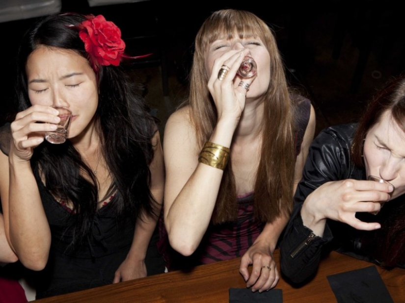 Lo que las 9 principales sustancias nocivas, incluidos el alcohol, el LSD y la cafeína, le hacen a su cerebro