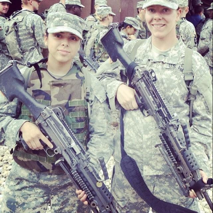 Lo que las chicas militares estadounidenses publican en su Instagram Lo que las chicas militares estadounidenses publican en su Instagram