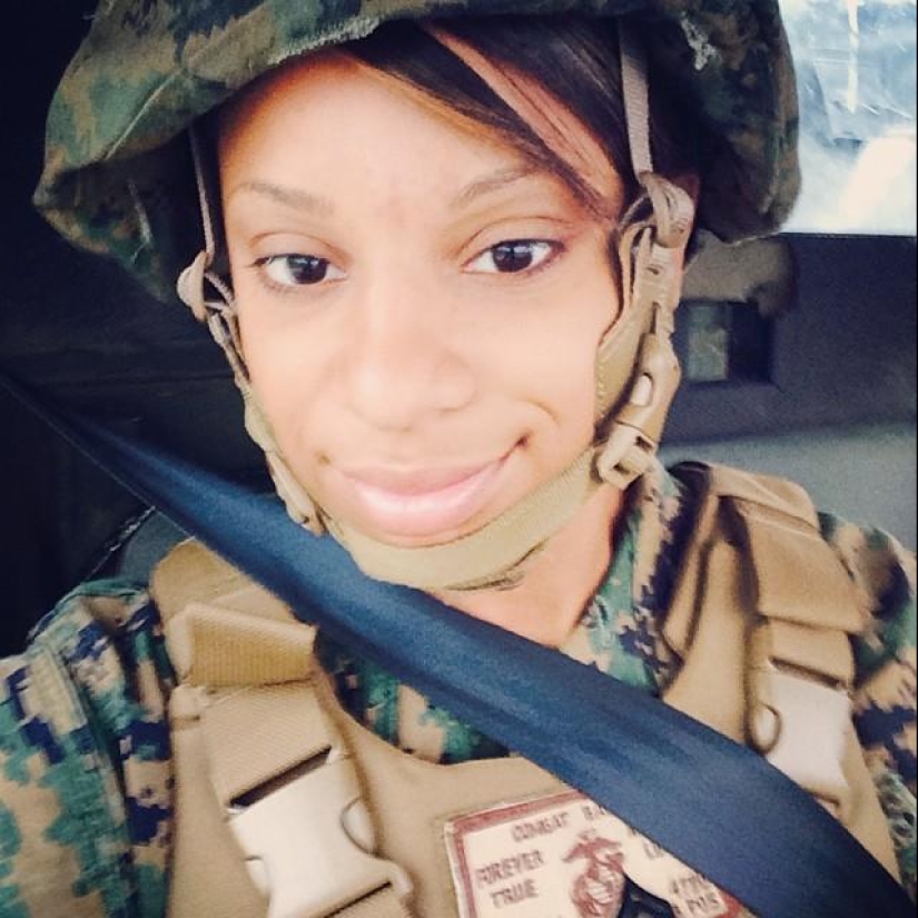 Lo que las chicas militares estadounidenses publican en su Instagram Lo que las chicas militares estadounidenses publican en su Instagram