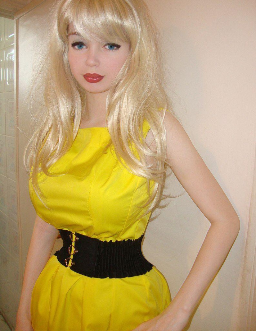 Lolita Richie is a new living doll from Russia Lolita Richie is a new living doll from Russia