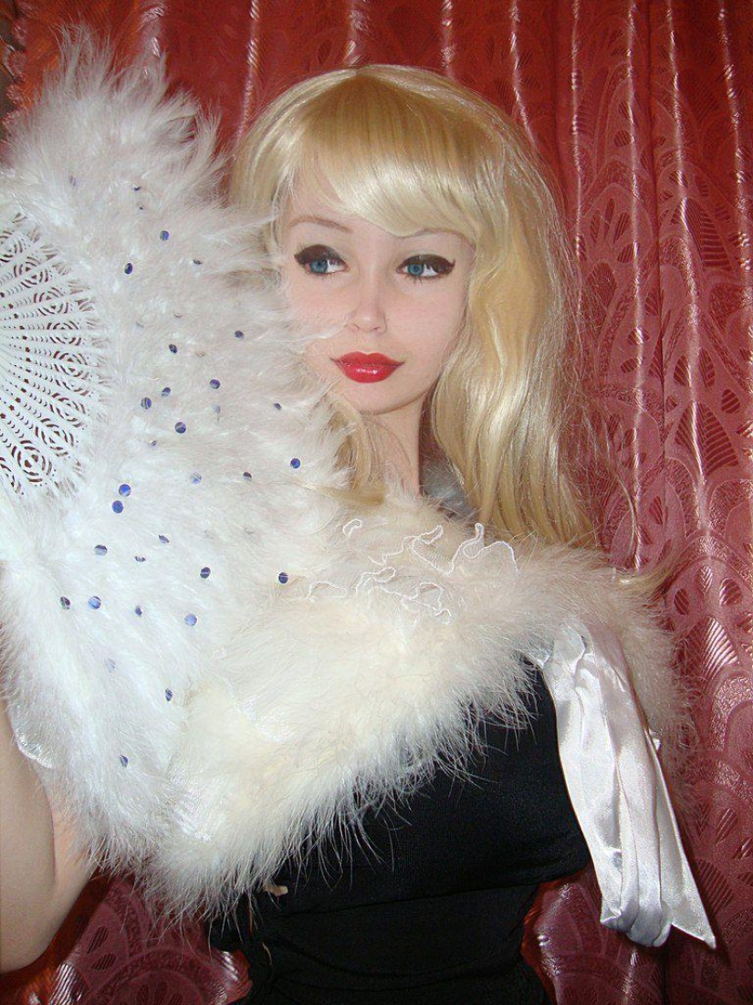 Lolita Richie is a new living doll from Russia Lolita Richie is a new living doll from Russia