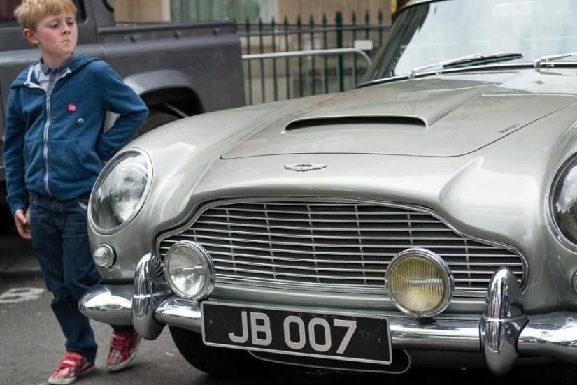 London as a mirror of world civilization London as a mirror of world civilization