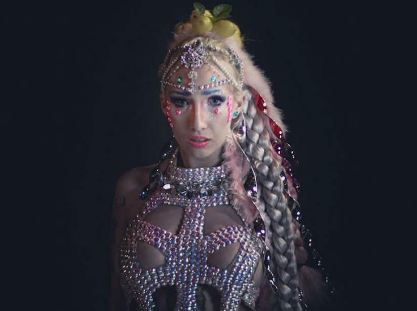 London&#39;s &quot;Drag Queens&quot; in Damien Frost&#39;s photography project