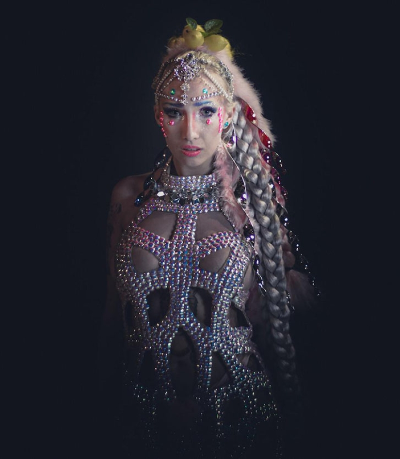 London&#39;s &quot;Drag Queens&quot; in Damien Frost&#39;s photography project
