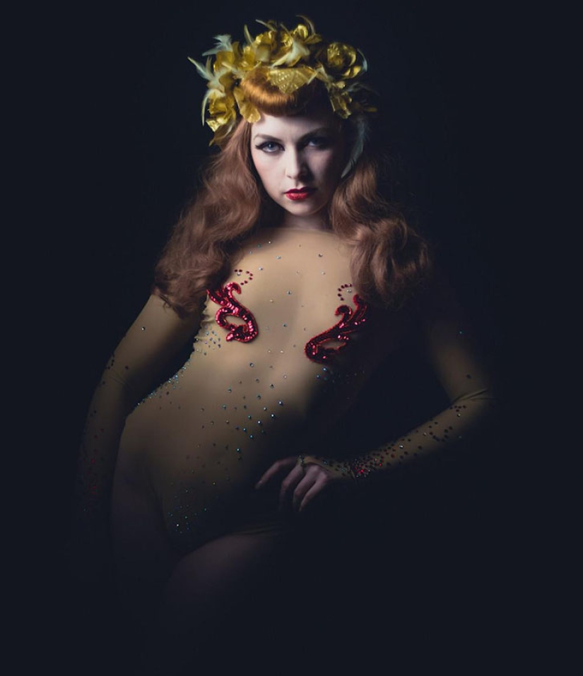 London&#39;s &quot;Drag Queens&quot; in Damien Frost&#39;s photography project