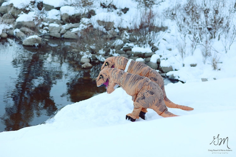 Los dinosaurios se han extinguido, pero el amor verdadero está vivo!