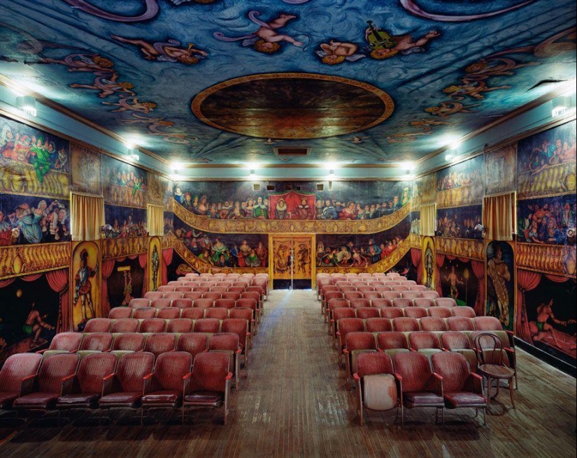 Los interiores más impresionantes de los teatros de ópera más famosos del mundo. Los interiores más impresionantes de los teatros de ópera más famosos del mundo.