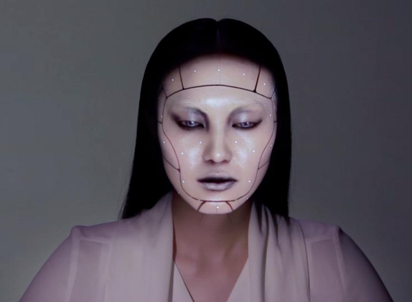 Los japoneses inventaron el &quot;maquillaje electrónico&quot;