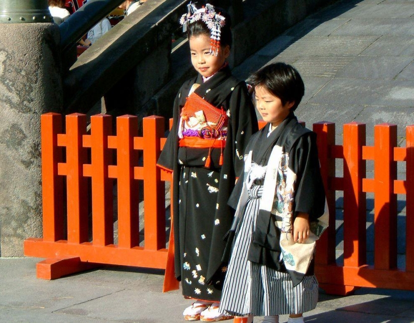 Los niños más encantadores en las vacaciones infantiles en Japón
