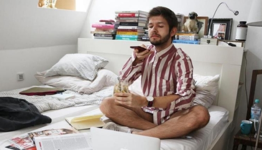 Los problemas de las estrellas de Instagram: los pasteles veganos son insípidos y hace frío en los pantalones con puertas