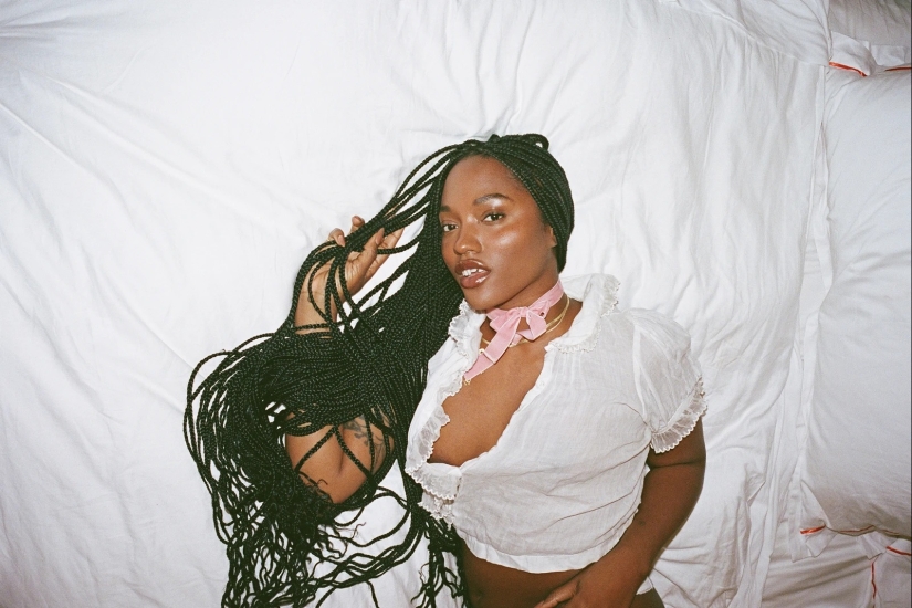 Los retratos íntimos de Morgan Maher de Girls in Bed
