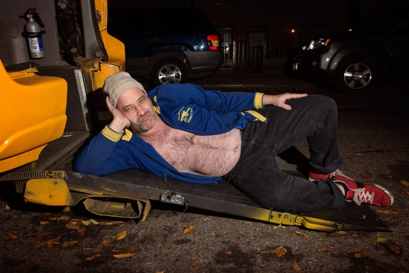 Los taxistas de Nueva York posan para el calendario anti-glamour