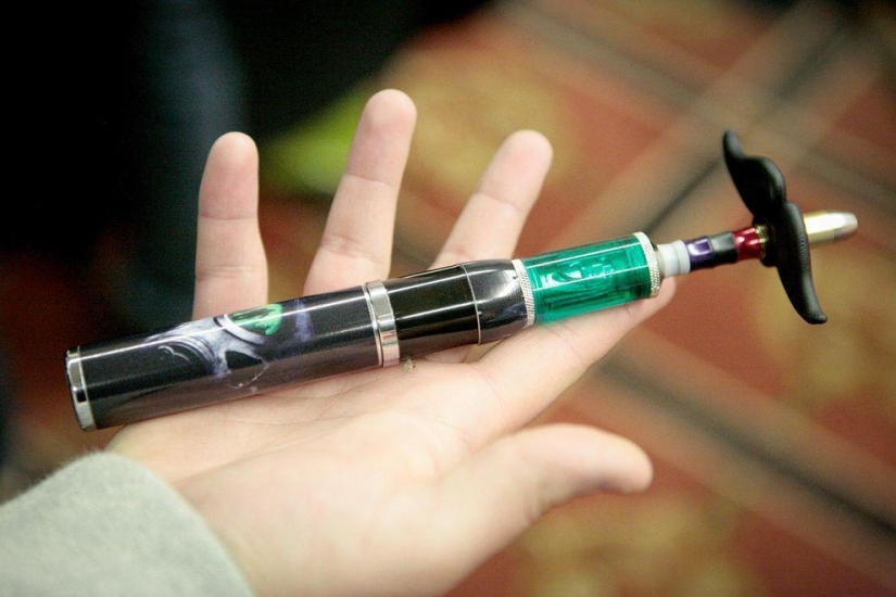Los vapers son una nueva subcultura generada por los cigarrillos electrónicos Los vapers son una nueva subcultura generada por los cigarrillos electrónicos