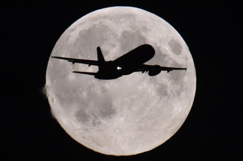 Última superluna de este año Última superluna de este año