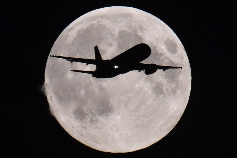 Última superluna de este año Última superluna de este año