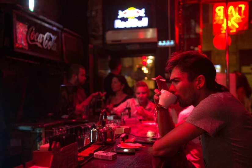 Último día de fumar en clubes, restaurantes y bares