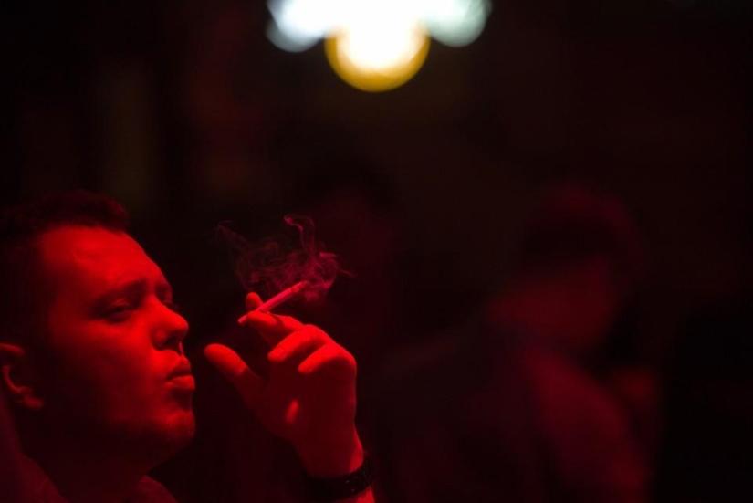 Último día de fumar en clubes, restaurantes y bares