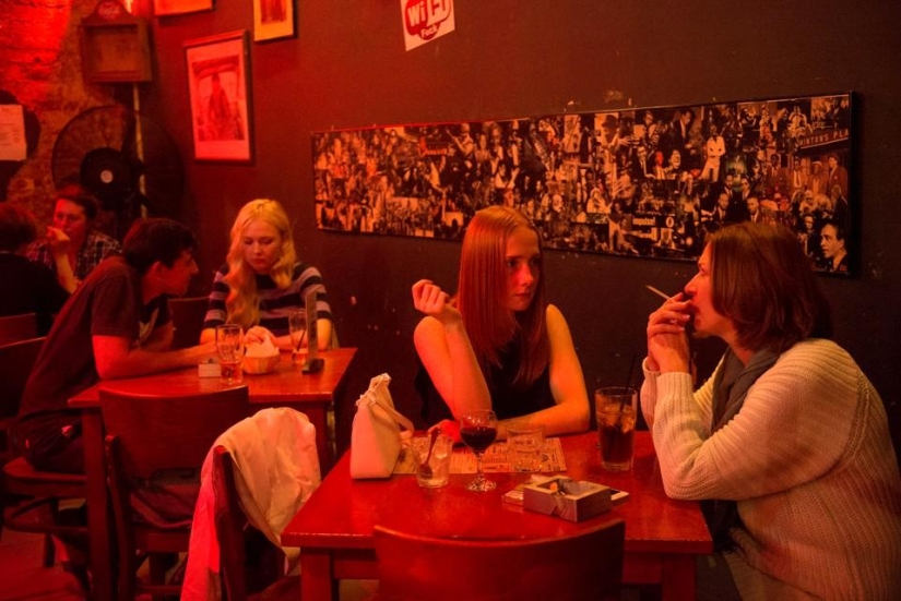 Último día de fumar en clubes, restaurantes y bares