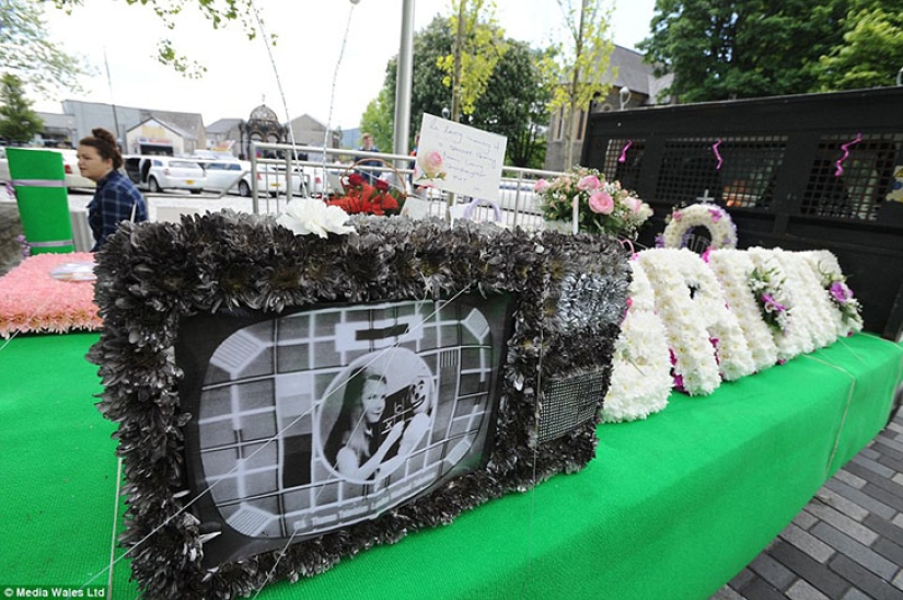 Lujoso funeral de la Reina Gitana Inglesa