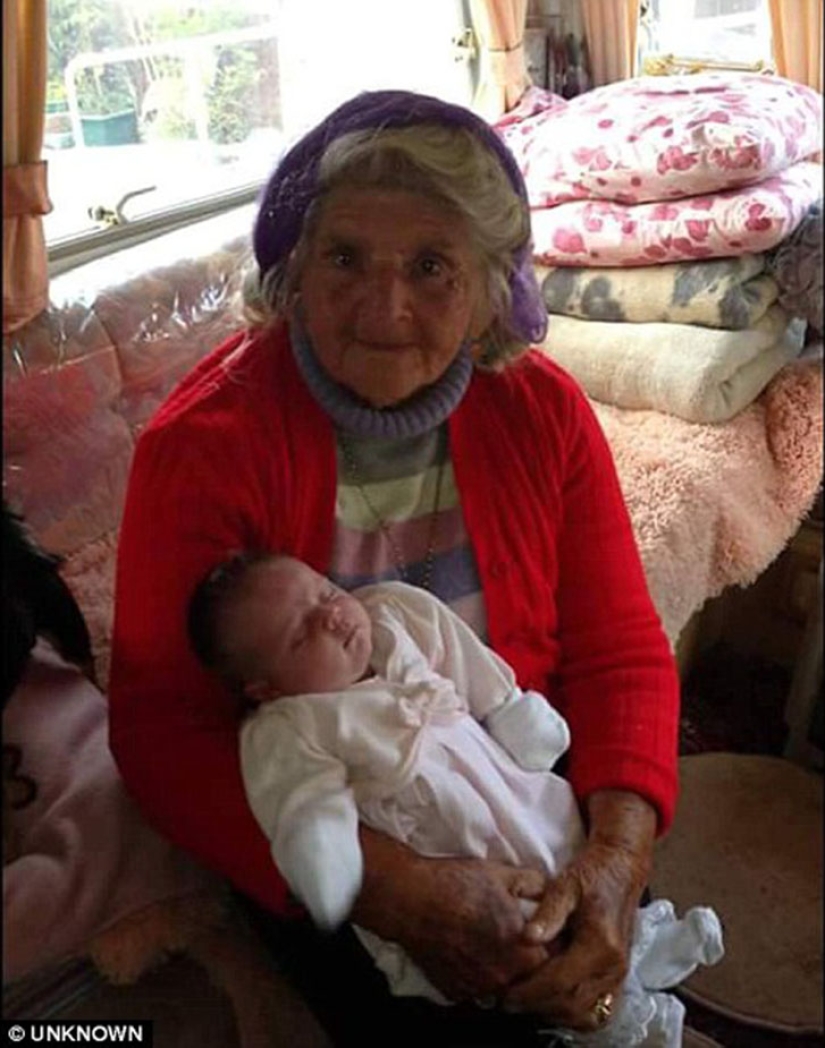 Lujoso funeral de la Reina Gitana Inglesa