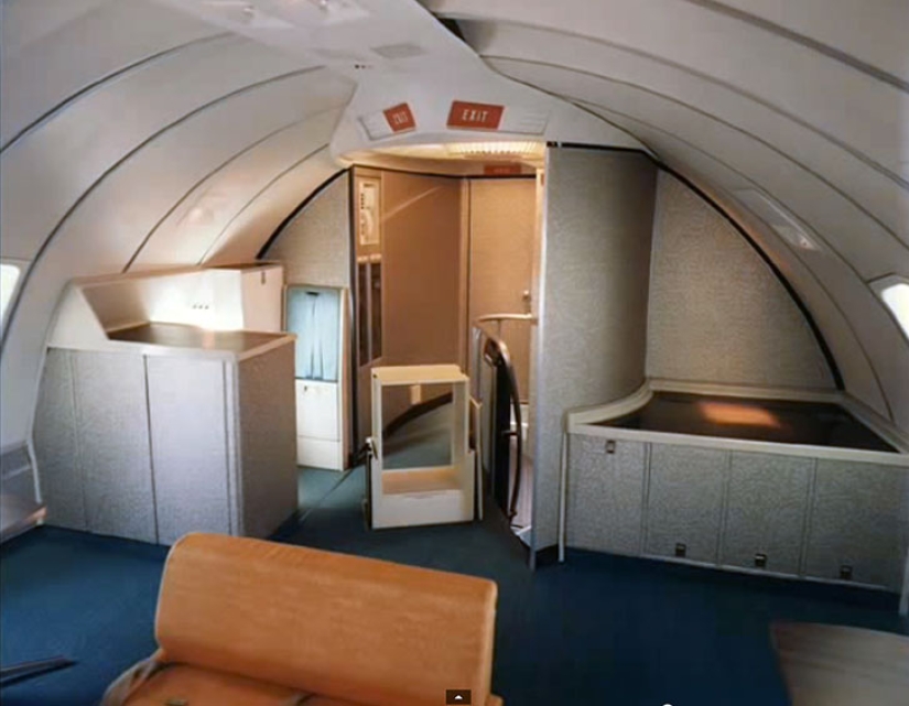Luxury flight in the seventies on a Boeing 747 Luxury flight in the seventies on a Boeing 747