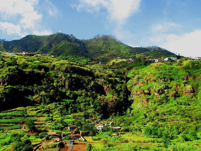 Madeira. Walk from Santana to Funchal Madeira. Walk from Santana to Funchal