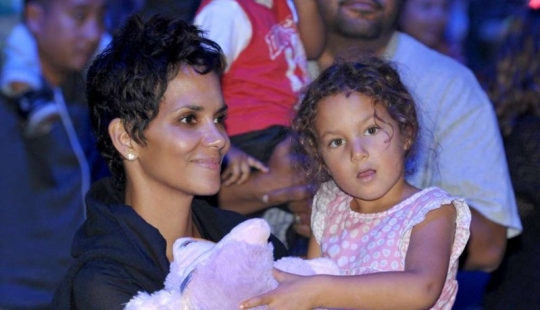 Mamás famosas que dieron a luz después de los 40