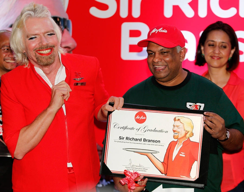 Man Said, Man Did: Virgin CEO Richard Branson Becomes a Flight Attendant Man Said, Man Did: Virgin CEO Richard Branson Becomes a Flight Attendant