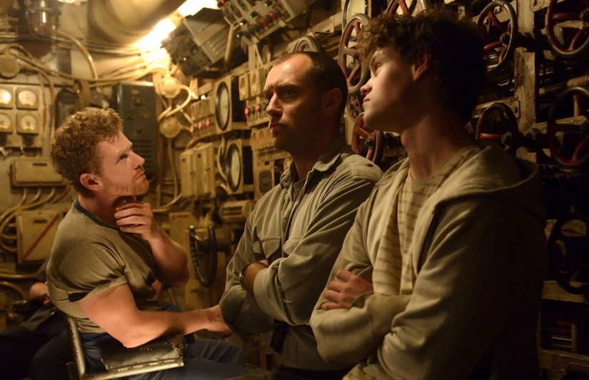 &quot;Mar Negro&quot;: 7 datos curiosos sobre el thriller de aventuras con Konstantin Khabensky y Jude Law