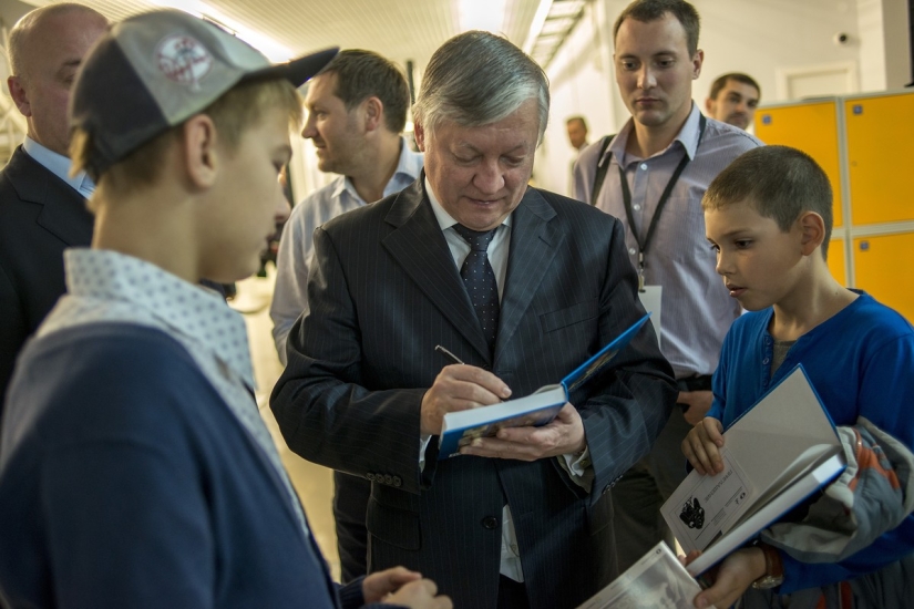 Matches for the title of world chess champion take place in Sochi