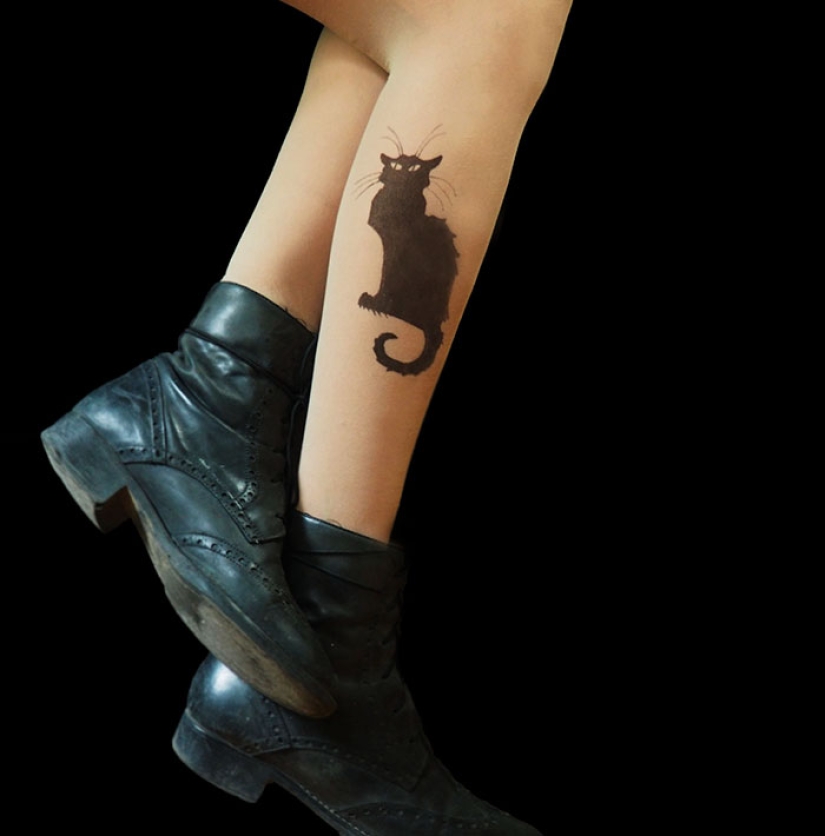 "Medias-tatuajes" crean la ilusión de tatuajes en las piernas