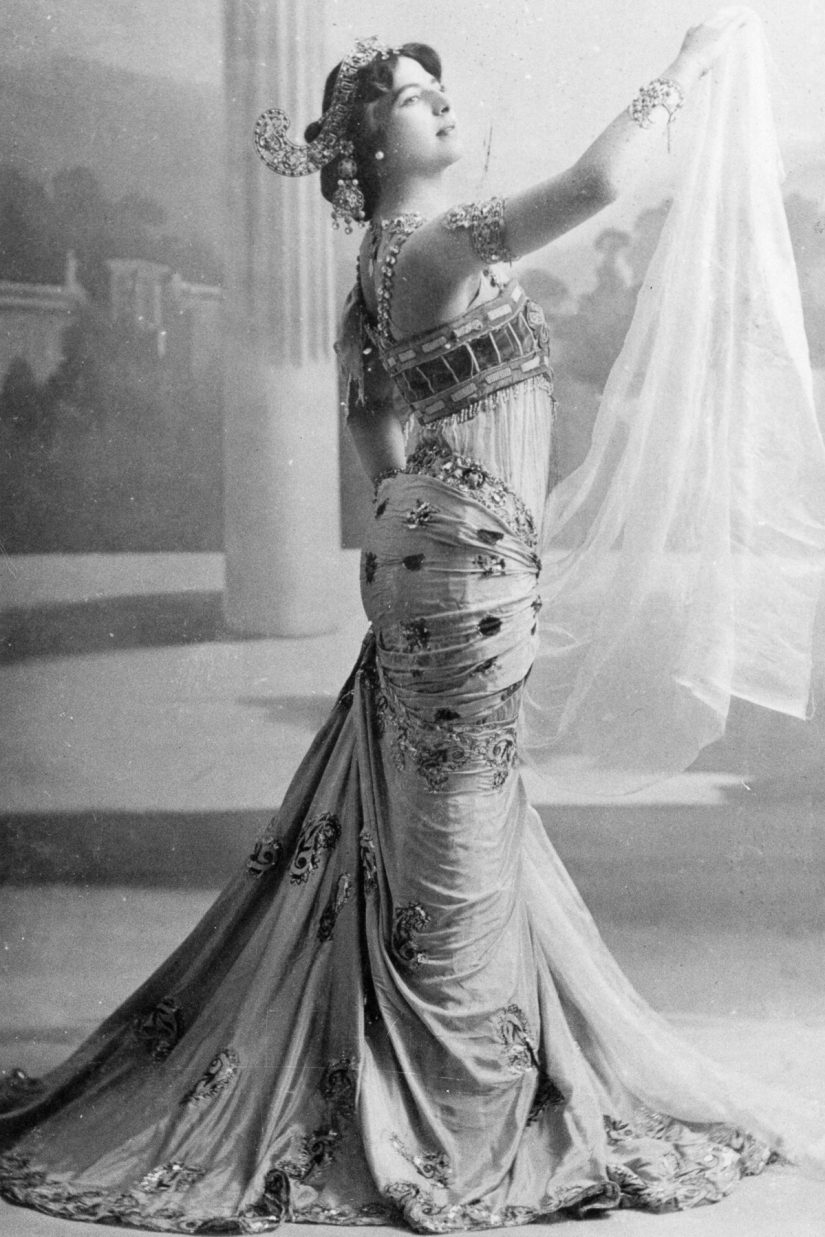 Memoirs of a Courtesan