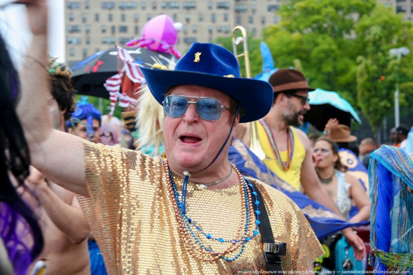 Mermaid Parade - Good Old Brooklyn Freak Show Mermaid Parade - Good Old Brooklyn Freak Show