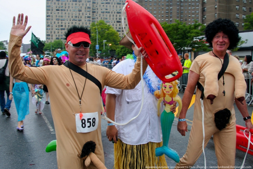 Mermaid Parade - Good Old Brooklyn Freak Show Mermaid Parade - Good Old Brooklyn Freak Show